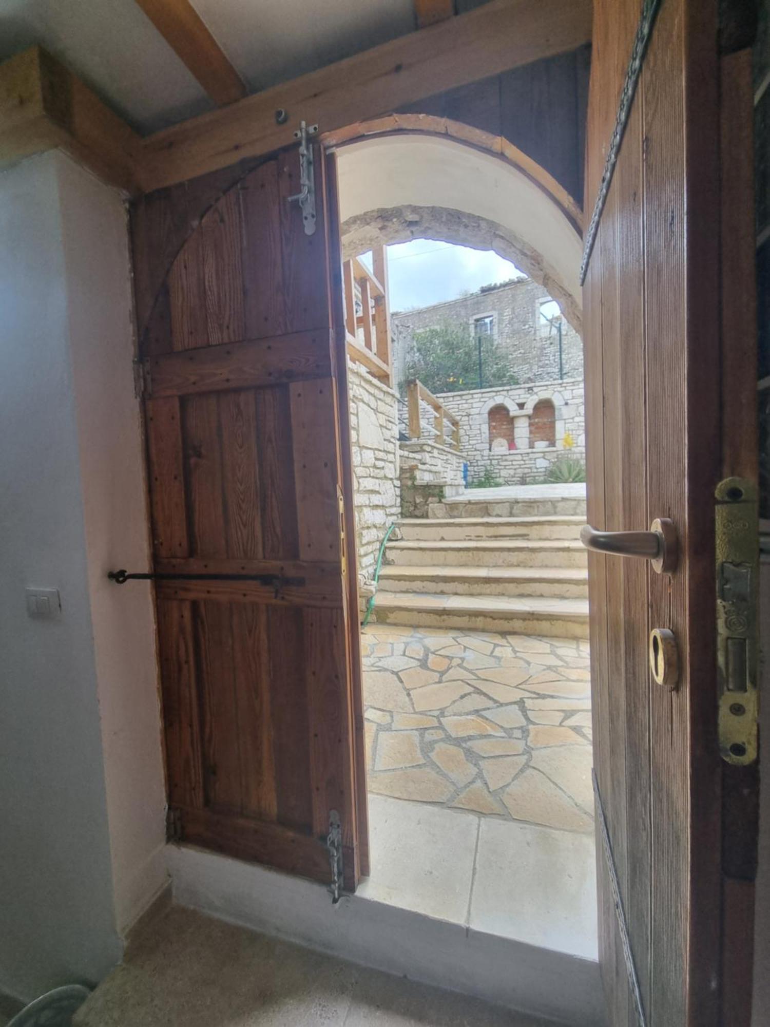 Villa Olive Old Кепаро Екстериор снимка