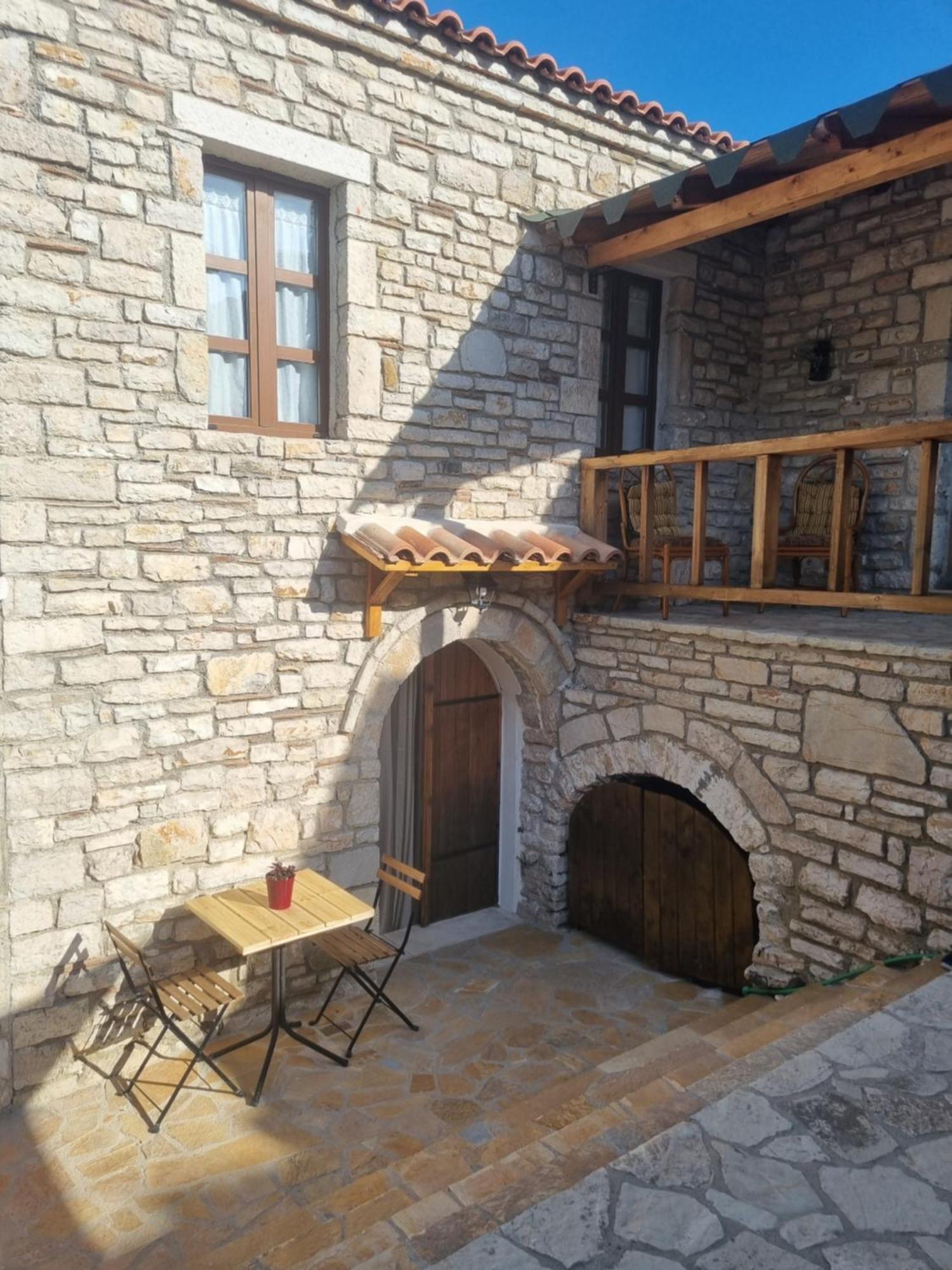 Villa Olive Old Кепаро Екстериор снимка